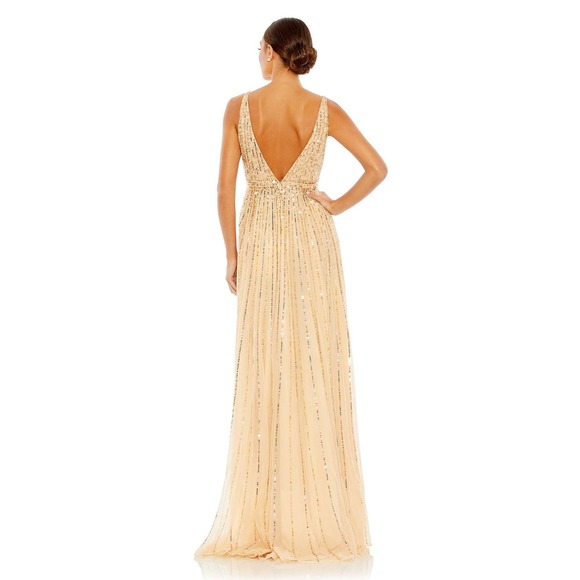Mac Duggal Sequin Plunge Neck Maxi Evening Gown in Sunset NEW Size 6 - Picture 2 of 16
